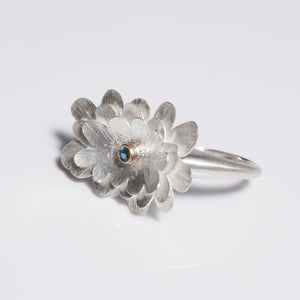 Layered flower sterling silver ring with sapphire set in gold