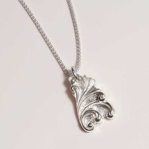 sterling silver moulded effect necklace